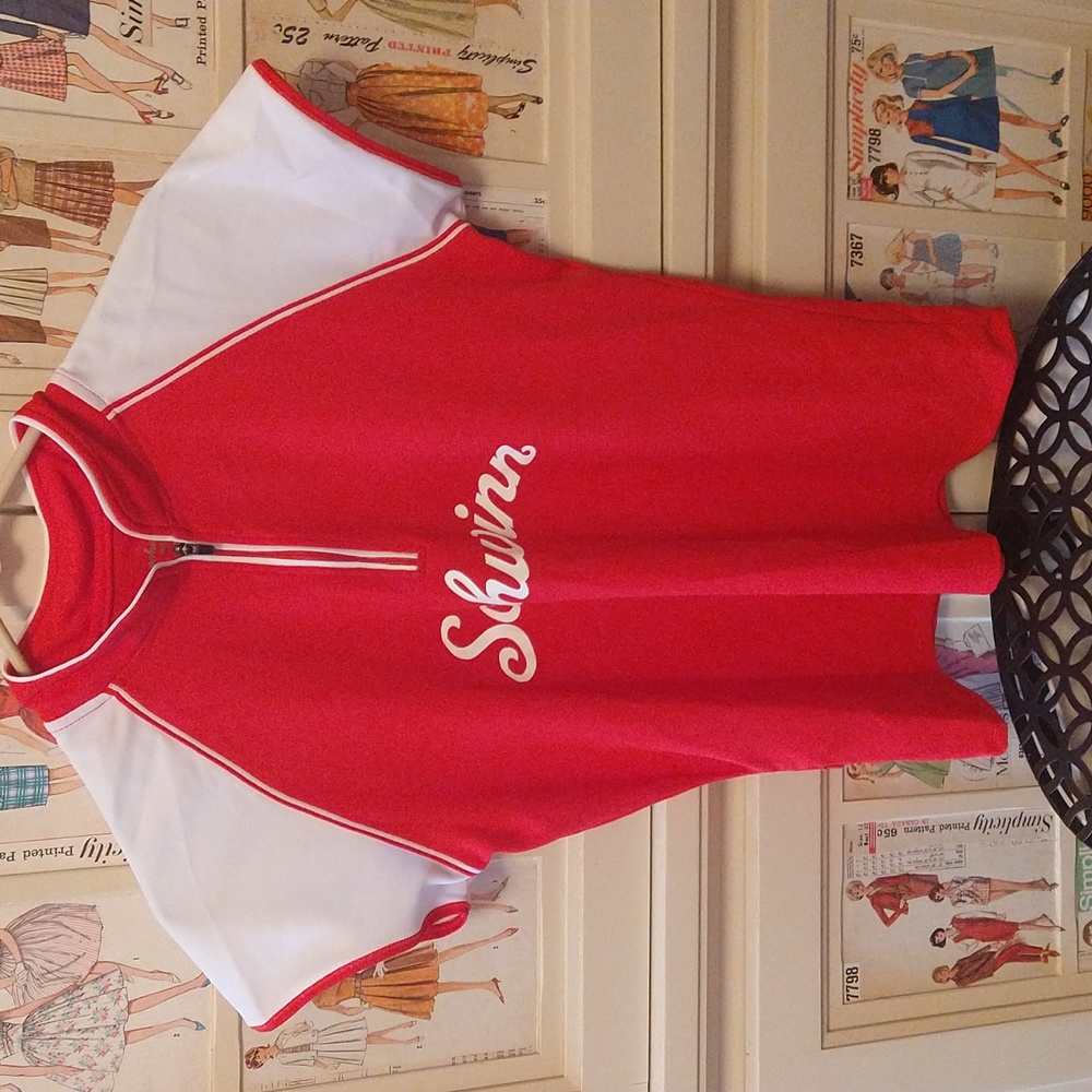 NWOT Schwinn classic jersey red/white Sz M 🎁